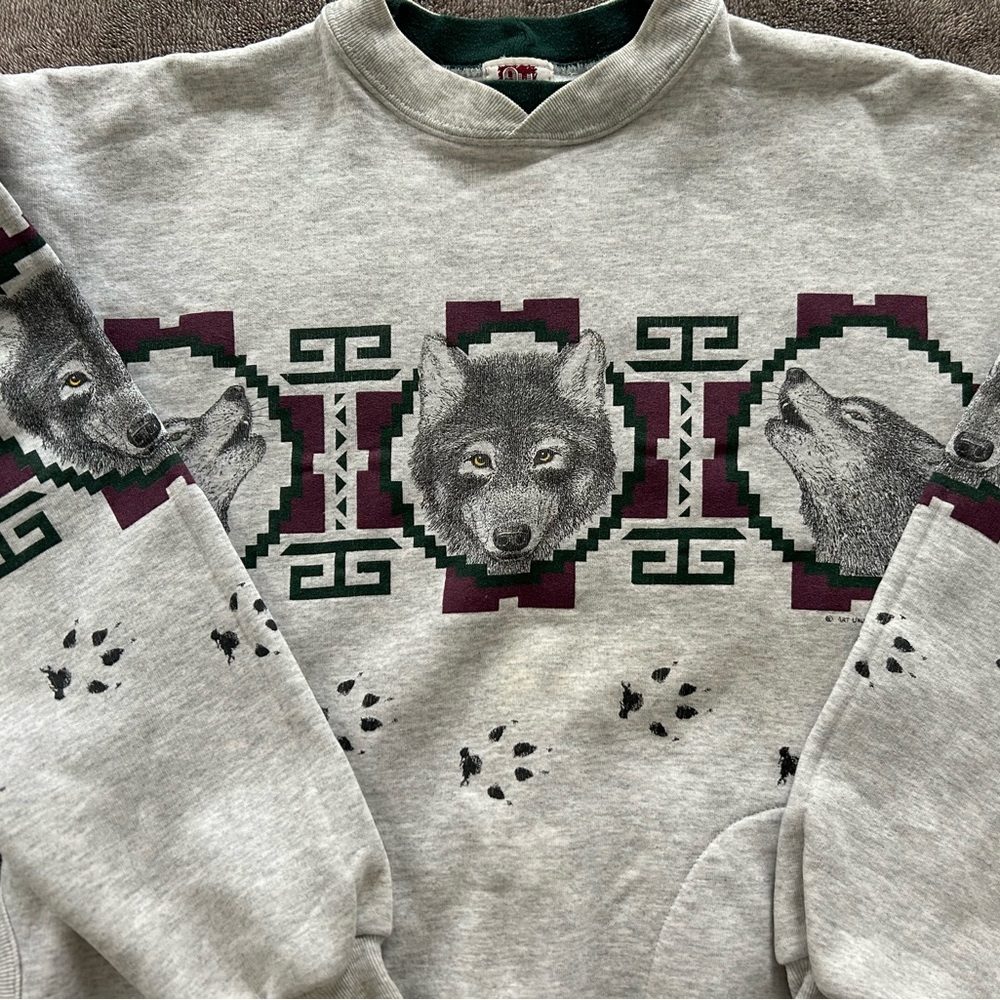 Vintage Wolf Crewneck
